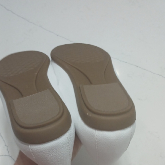 AEROSOLES White Leather Flats with Gold Accent - Picture 6 of 9